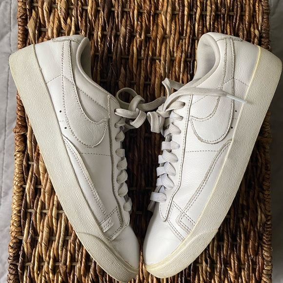Nike Blazer Low LE Womens 7.5 - Picture 2 of 10